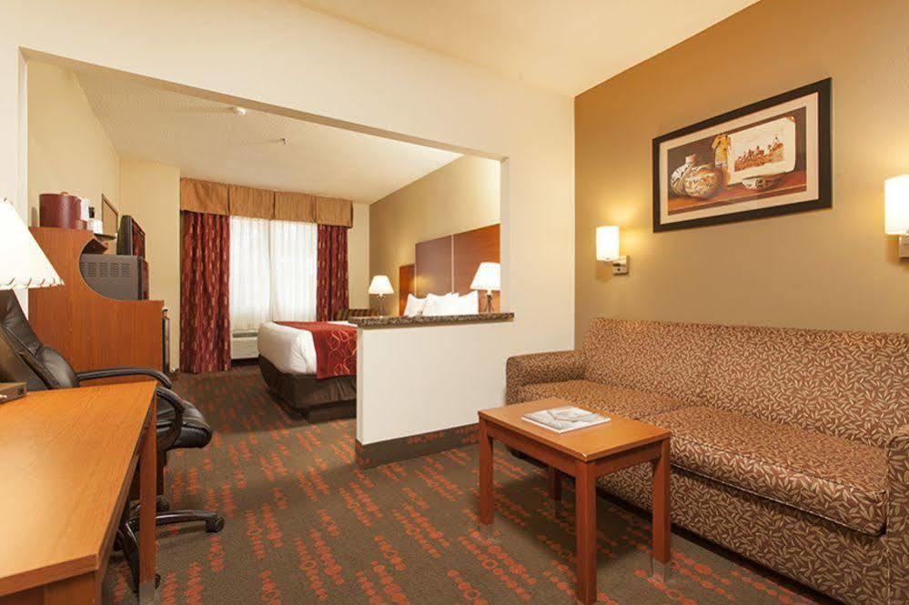 Holiday Inn Express & Suites Santa Fe Zewnętrze zdjęcie